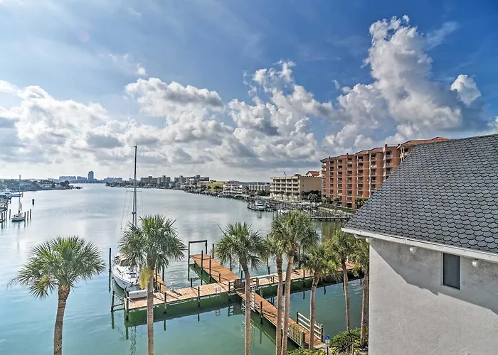 2 Blocks To Clearwater Beach: Walkable Coastal Gem Ferienhaus *