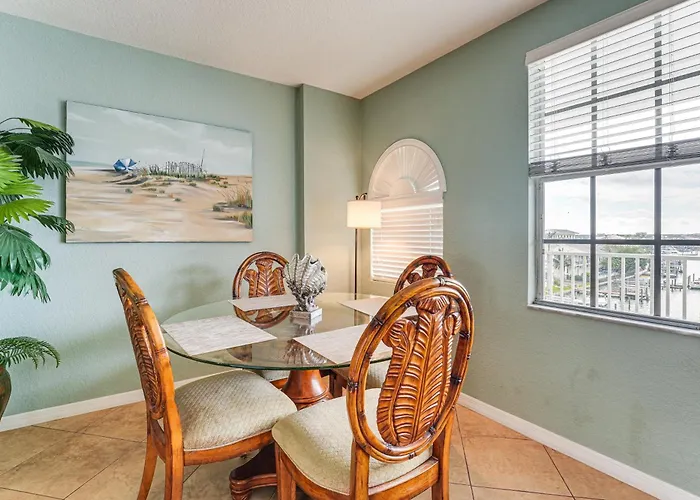 2 Blocks To Clearwater Beach: Walkable Coastal Gem Vakantiehuis *