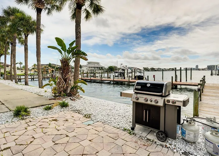 Ferienhaus 2 Blocks To Clearwater Beach: Walkable Coastal Gem *
