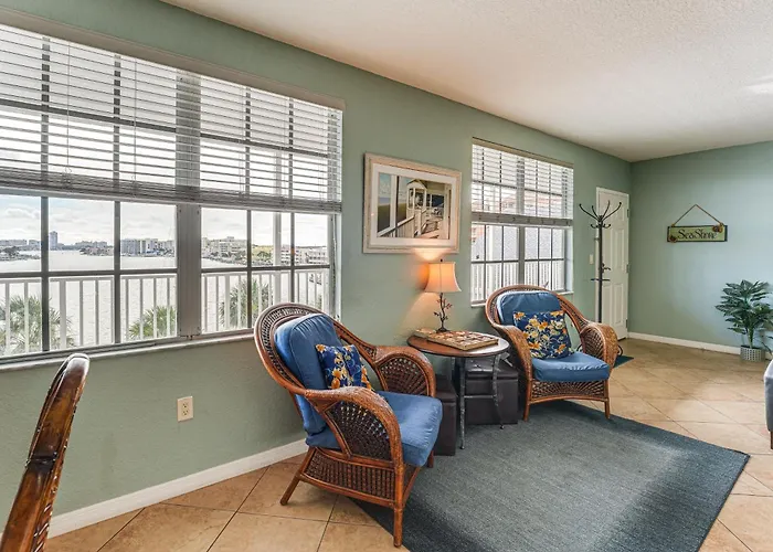 Ferienhaus 2 Blocks To Clearwater Beach: Walkable Coastal Gem